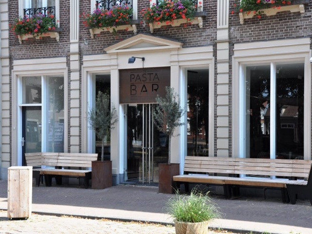 Restaurant op de markt in Wouw